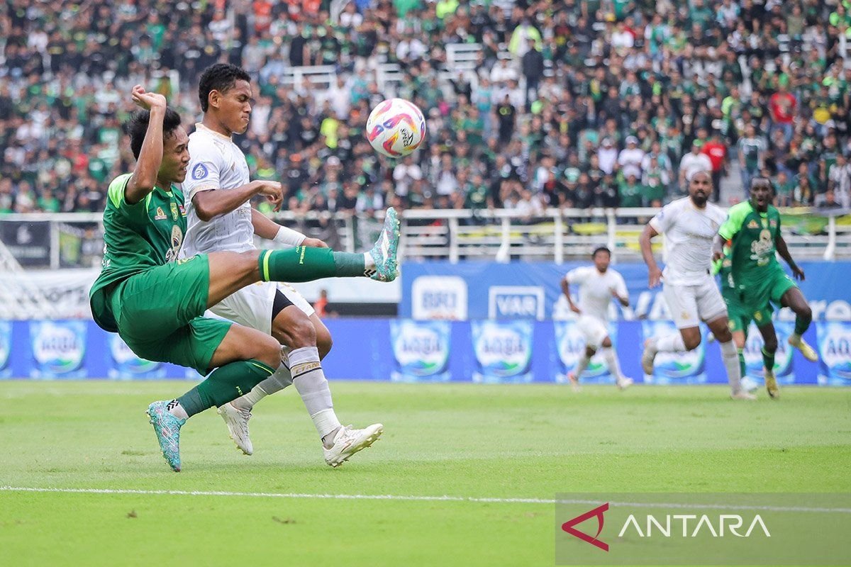 Jadwal Liga 1 Indonesia: Derbi Jatim dan Persib Menjamu PSS