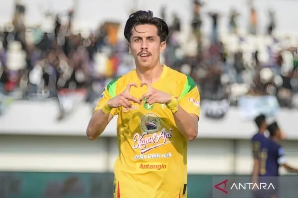 Persebaya Menanti Putusan Komite Disiplin Terkait Sanksi untuk Rivera