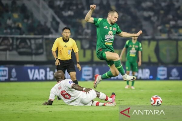 Persebaya Surabaya Siapkan Strategi Jelang Pertandingan Melawan PSM Makassar
